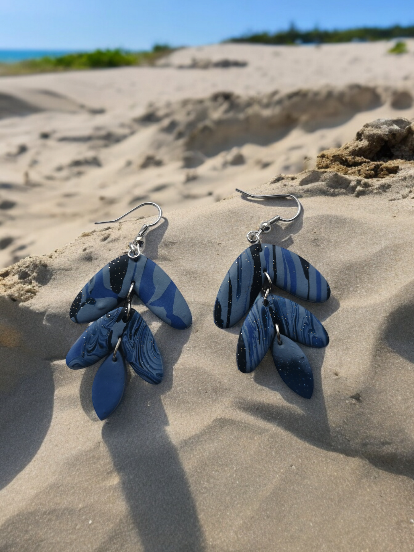 Blue and black pattern in leaf shape
