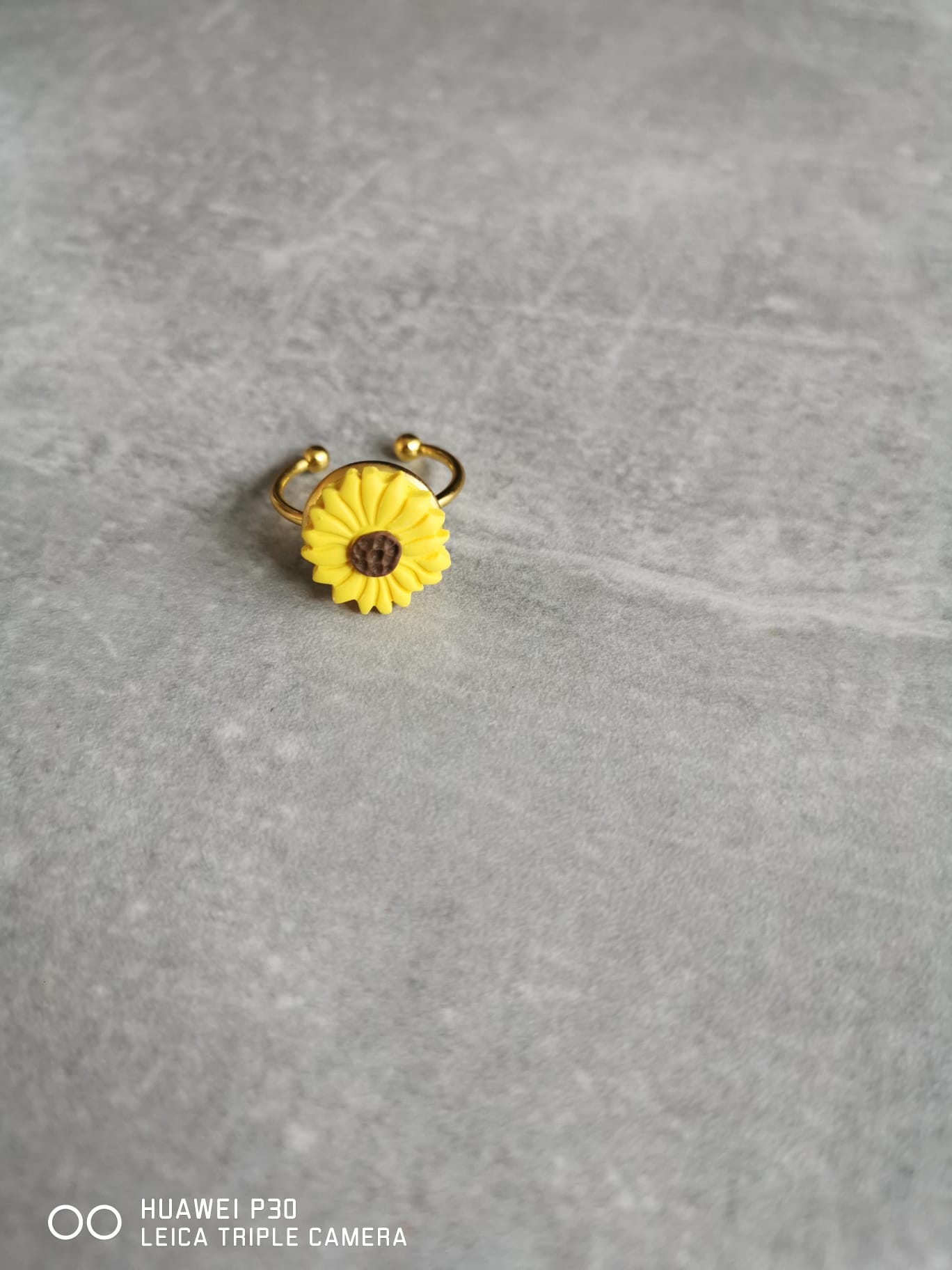 yellow sunflower ring