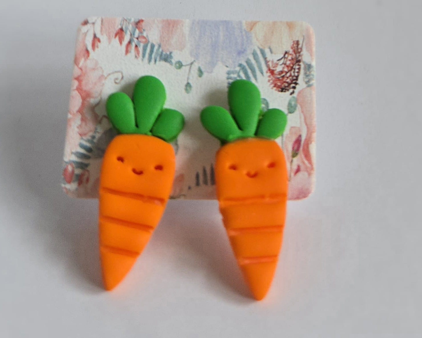Smiley Carrot Studs