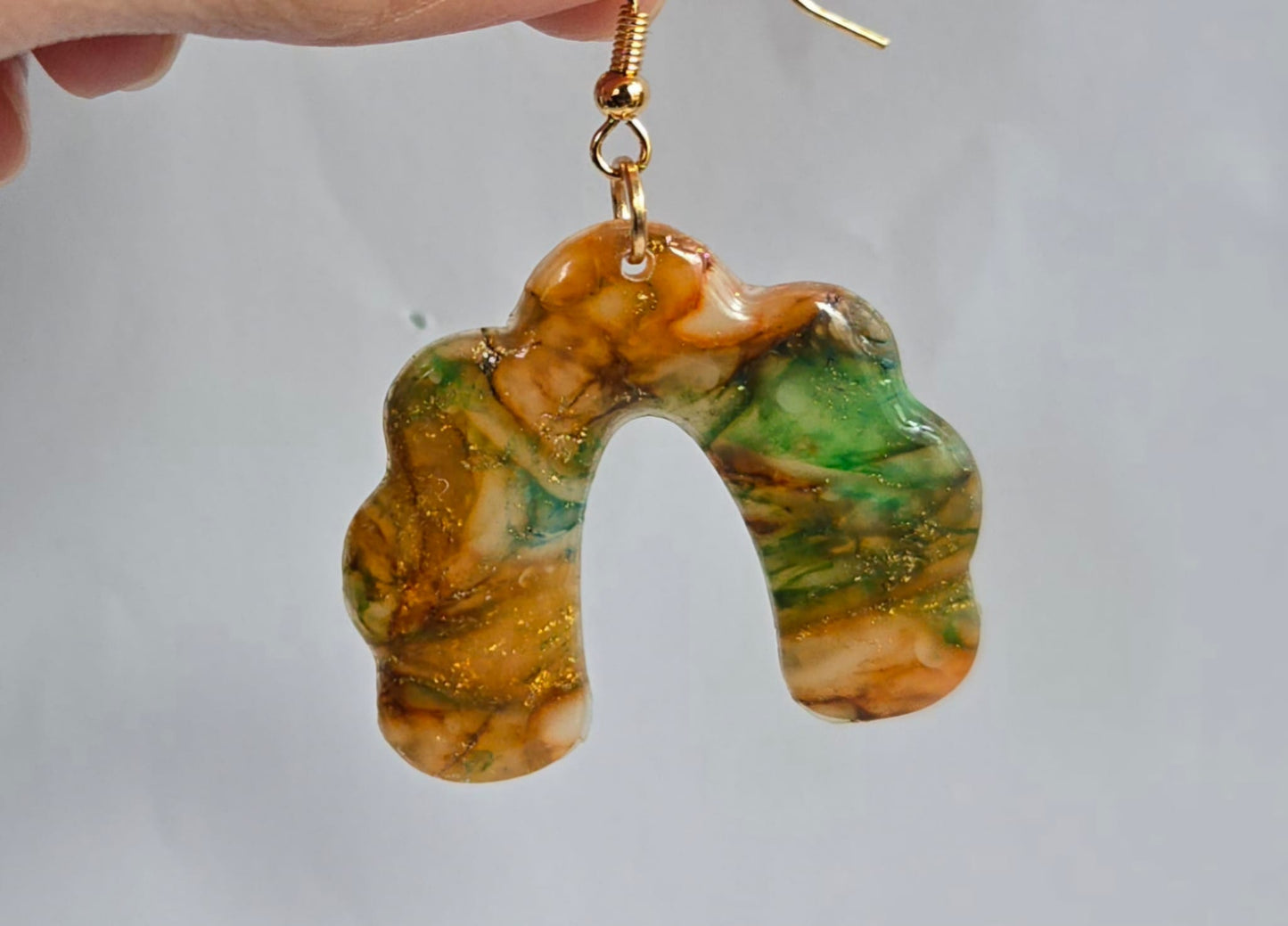 Earthy Elegance Arc Resin-Coated
