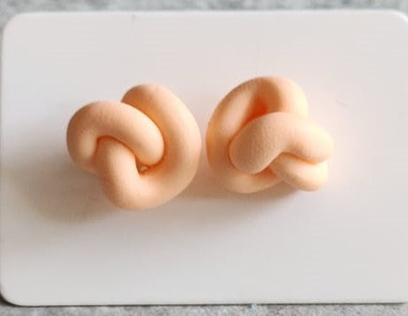 Peach Knot