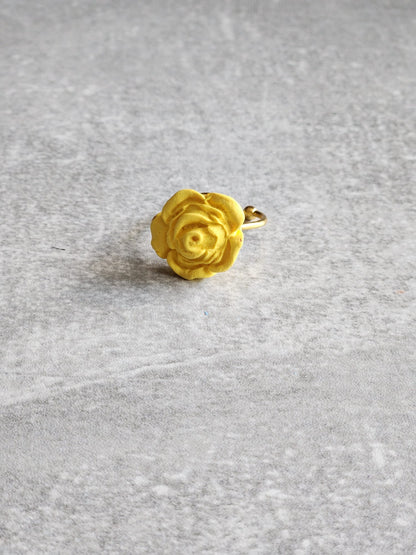 Yellow rose ring
